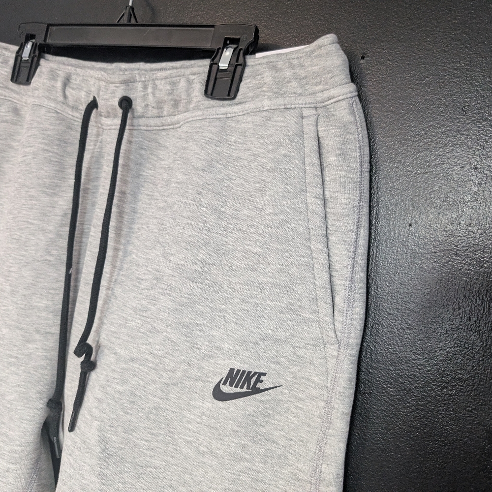 Nike Tech Joggers Nike Joggers Sweatpants Gray Men's BNWT - Picture 7 of 16
